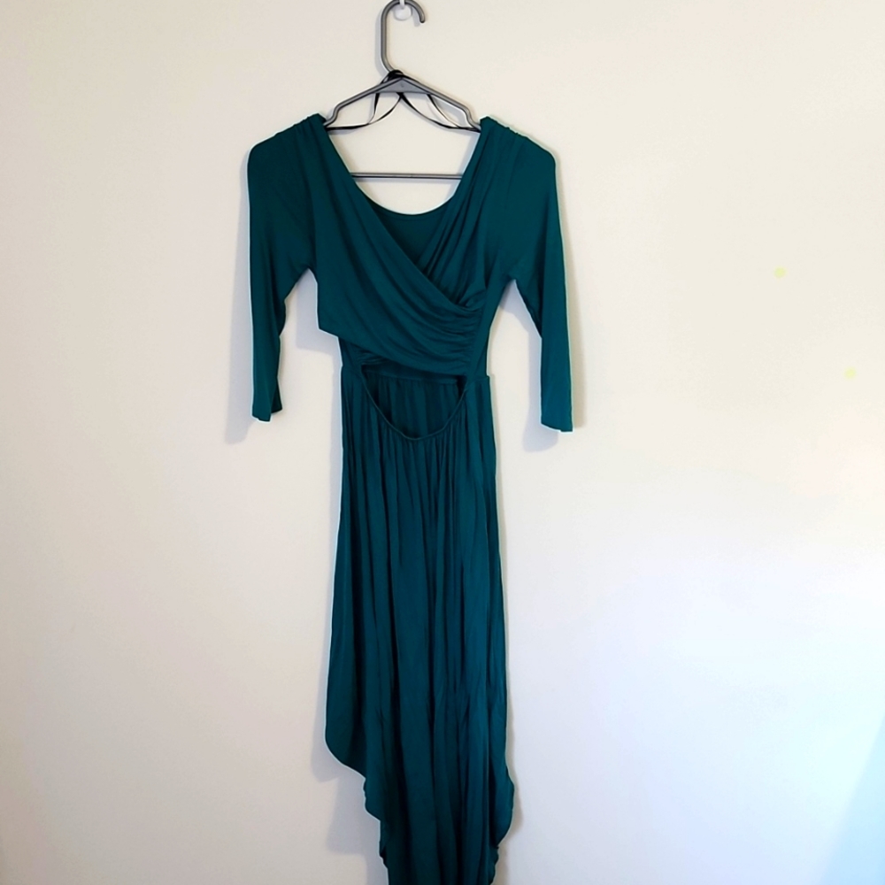Forever 21, small, teal color. Beautiful, elegant, classy, flowy dress.